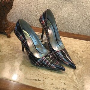 Dollhouse 3” heel plaid striped pumps